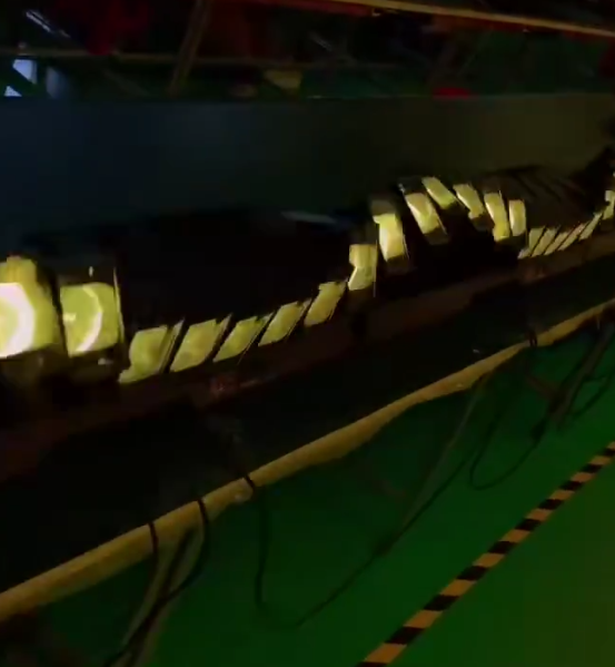 大功率12*60W LED全彩RGBW舞台灯 长条摇头灯 矩阵光束灯