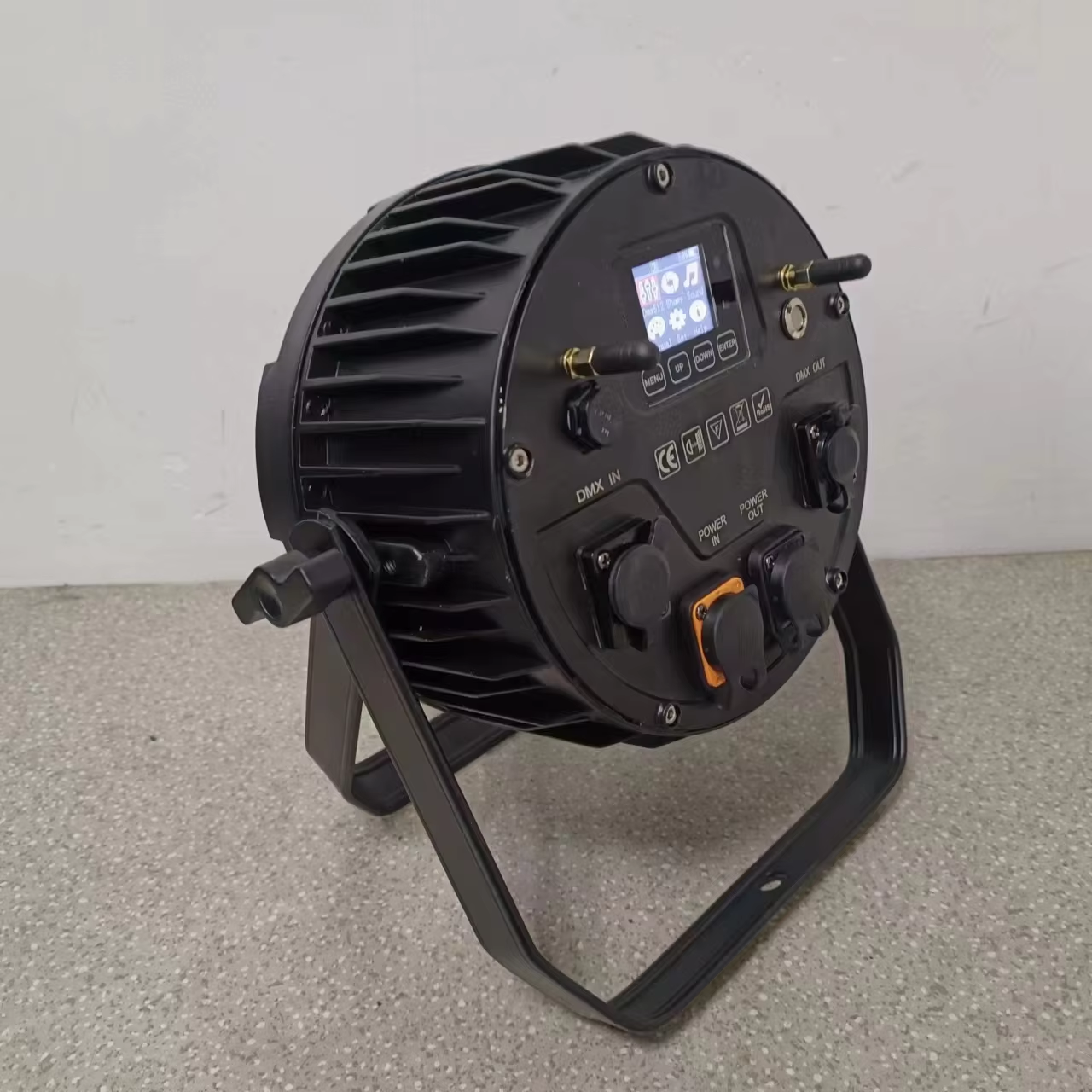 厂家直供 12 * 18W 6 合 1 RGBWA+UV 帕灯 LED 无线帕灯专业舞台灯