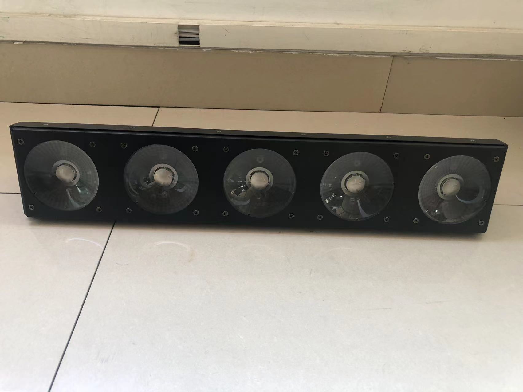 批发价矩阵舞台灯 全彩3合1 LED点控矩阵灯5*30w特效舞台灯