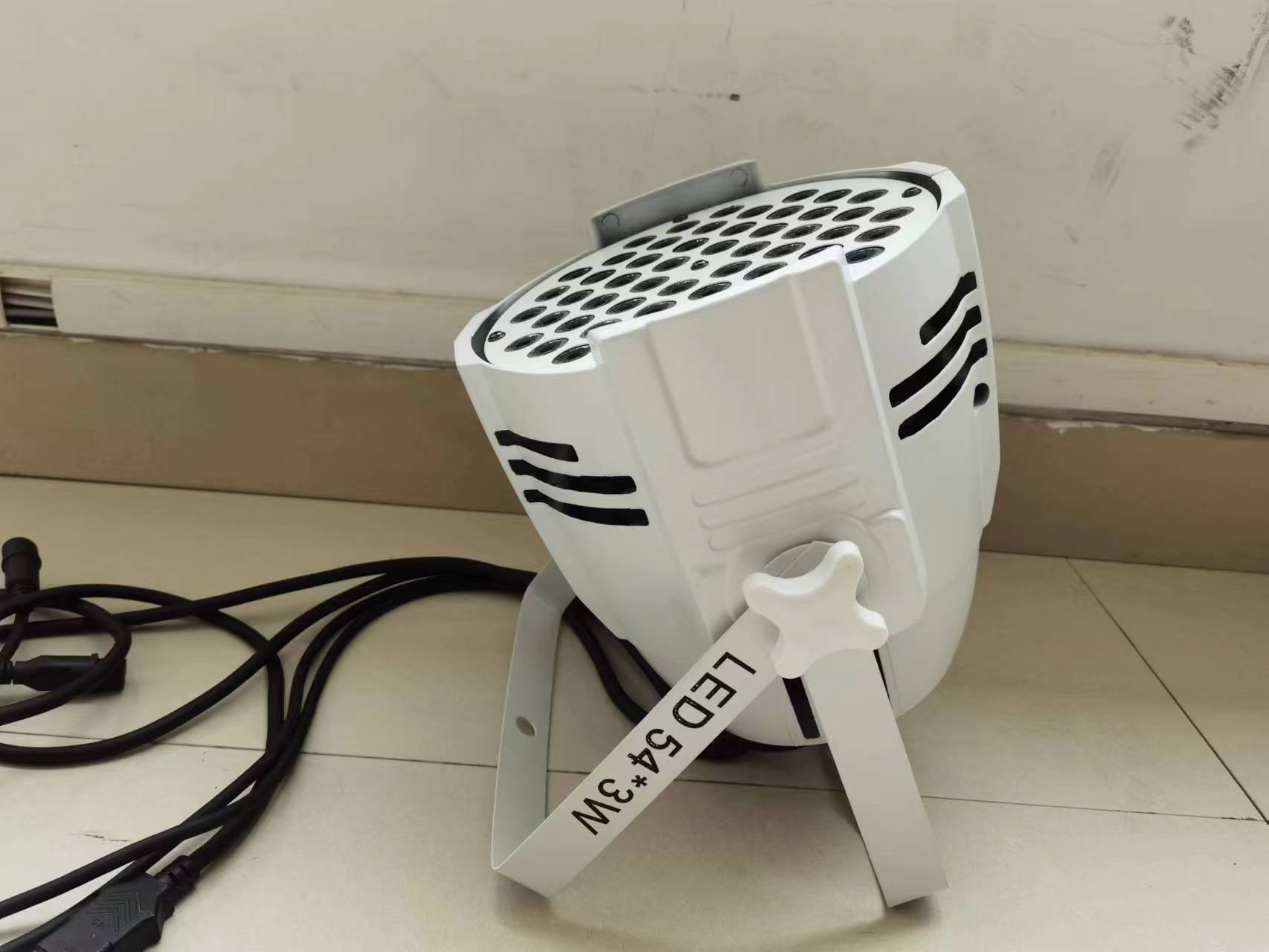 直销流行白壳led 54*3W RGBW染色手帕灯 led帕灯