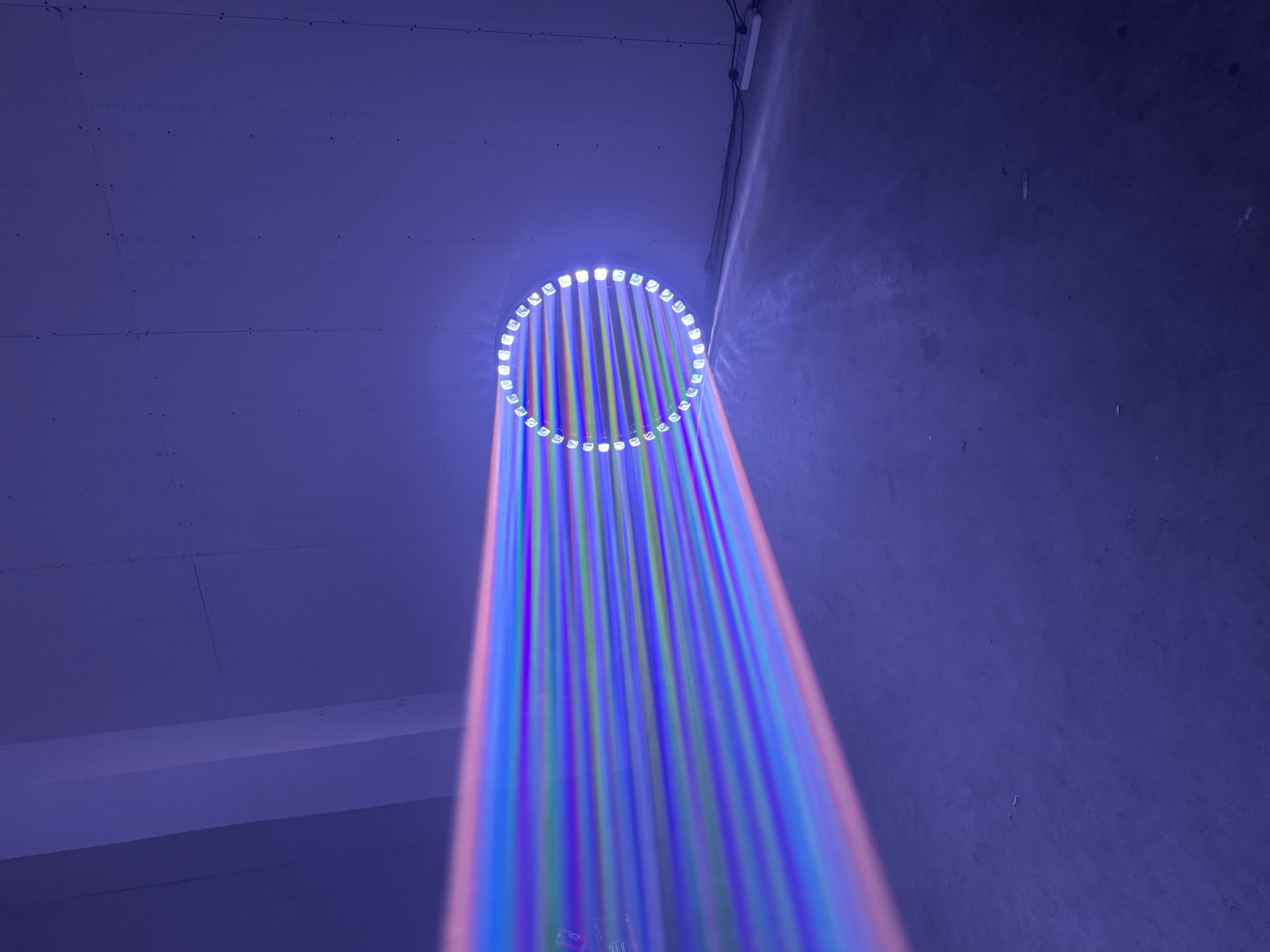 新品到货 1M 1.2M 1.5M LED 旋转升降灯舞台效果灯 LED 七彩圆形舞台灯 Dmx 环形升降适用于酒吧婚礼表演 