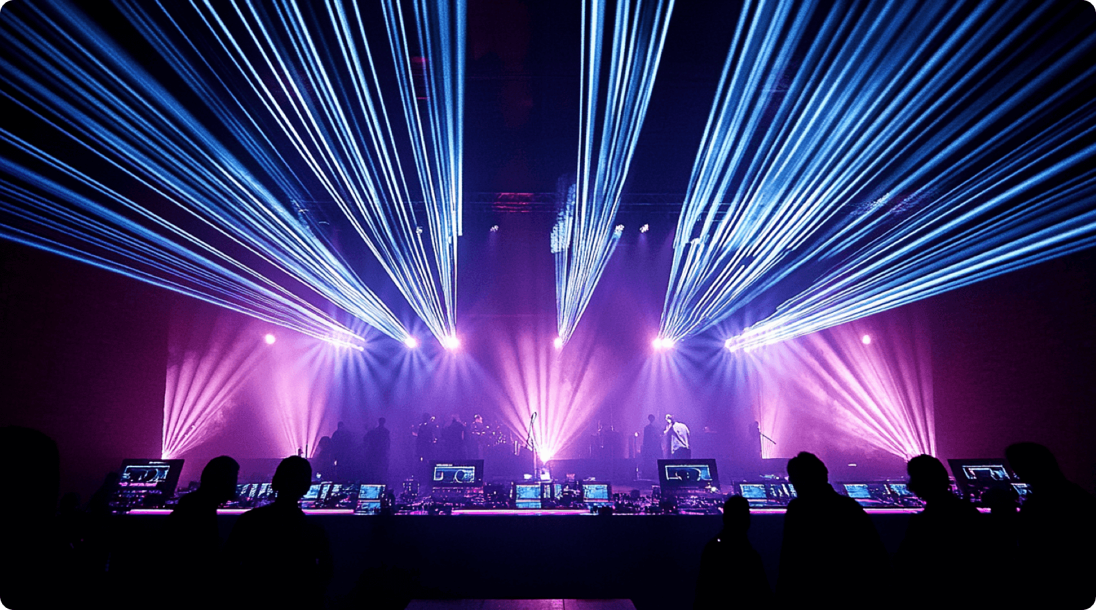 <span style='font-weight:700;'><span style='font-size:20px;'>酒吧</span></span>